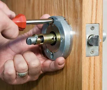City Locksmith Store Pinellas Park, FL 727-807-2770 - 13-New-Locks-Installation